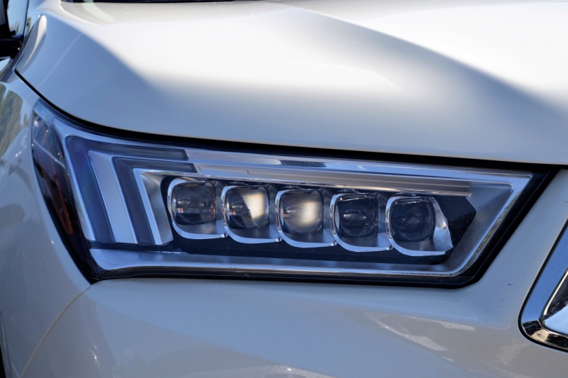 concession-CHATEAUVERT-min_acura-headlamp-2834131